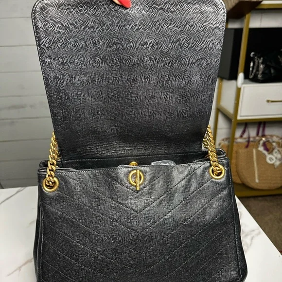 SOLD ❌❌❌ Yves Saint Laurent Black Chevron Shoulder Bag with Gold Chain - Picture 6 of 15